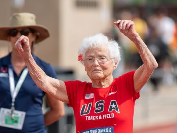 Julia Hawkins, la mujer que ha corrido los 100 metros lisos a los 105 años