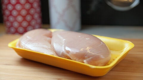 Filetes de pechuga cruda