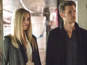 Claire Holt y Joseph Morgan en 'The Originals' Claire Holt y Joseph Morgan en 'The Originals'