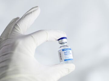 El Comité Científico del Colegio Oficial de Médicos de Madrid apoya la tercera dosis a los colectivos vulnerables