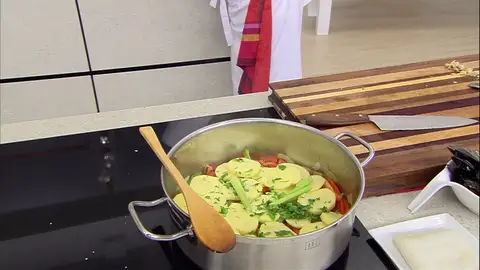 cazuela con condimento cazuela con condimento