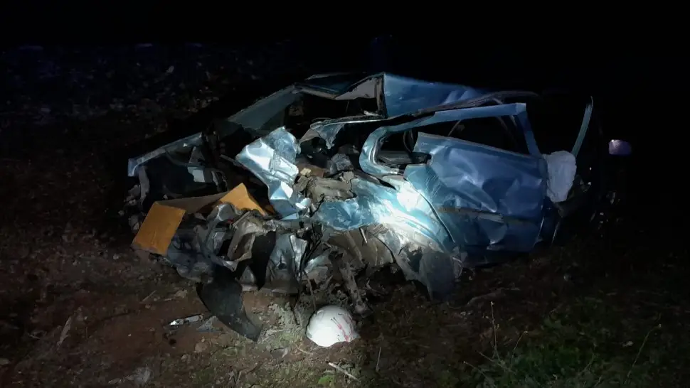 Dos personas heridas después de que un tren arrollara el coche en el que viajaban en Tarancón Dos personas heridas después de que un tren arrollara el coche en el que viajaban en Tarancón