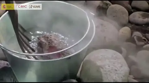 Medición de gases en la zona del volcán de La Palma Medición de gases en la zona del volcán de La Palma