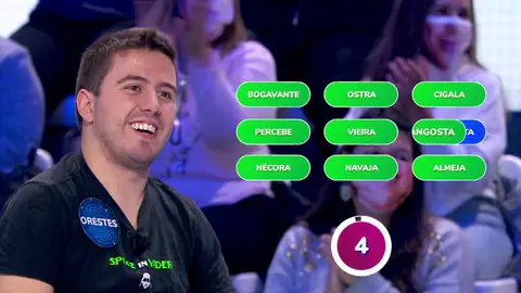 Orestes, Lucía Ramos y Carlos Serrano celebran con una ‘mariscada’ su magnífica jugada en ‘¿Dónde Están?’ Orestes, Lucía Ramos y Carlos Serrano celebran con una ‘mariscada’ su magnífica jugada en ‘¿Dónde Están?’