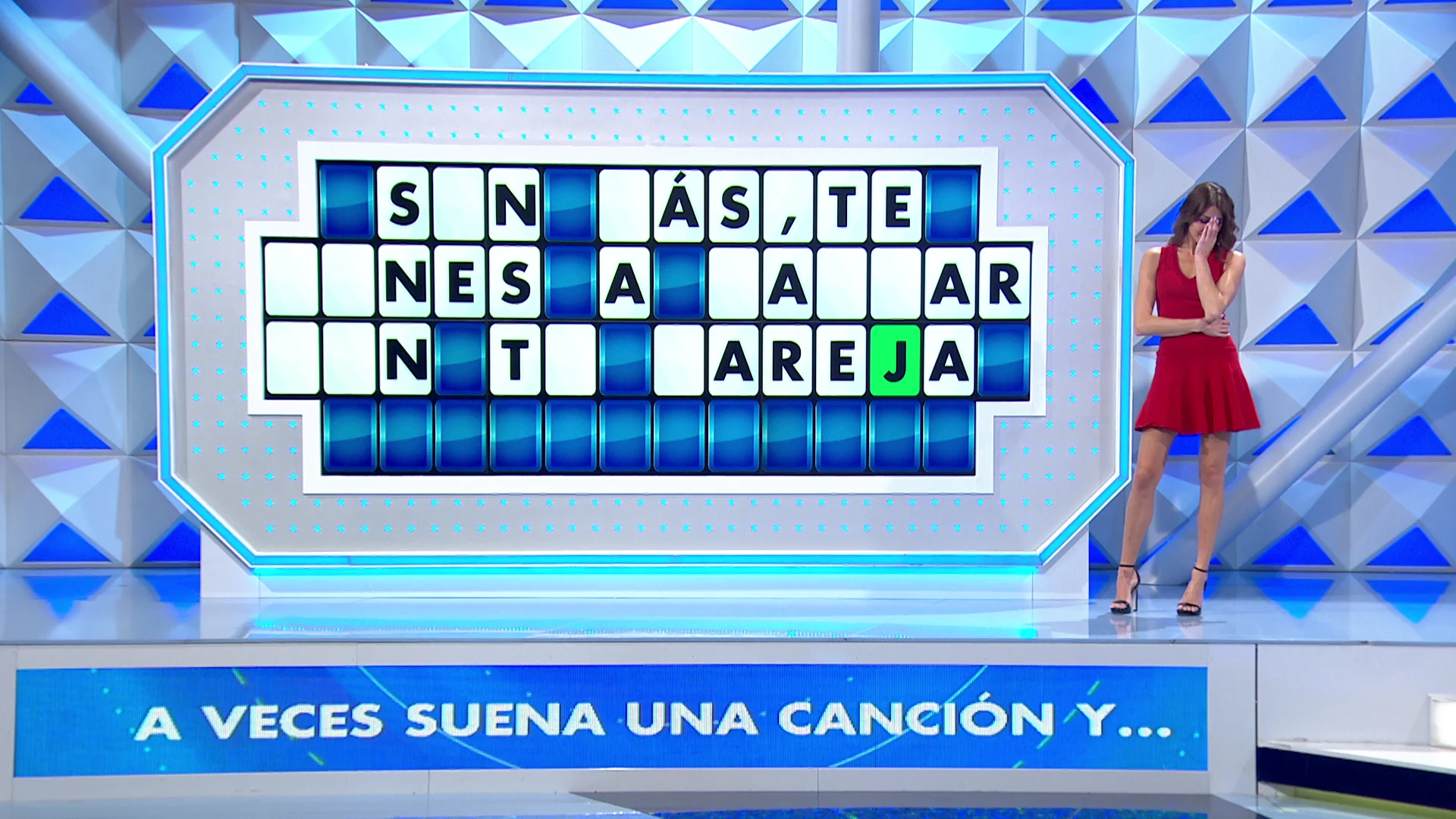 Anahi se precipita al resolver y comete un error imprevisto: &ldquo;&iquest;Est&aacute;s agobiada?&rdquo;