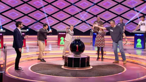 El juego de palabras con el que Juanra Bonet rebautiza a los concursantes de ‘Pasapalabra’ El juego de palabras con el que Juanra Bonet rebautiza a los concursantes de ‘Pasapalabra’