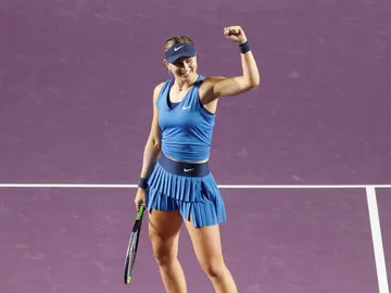 Paula Badosa supera a Sakkari y jugará las semifinales de las WTA Finals Paula Badosa supera a Sakkari y jugará las semifinales de las WTA Finals