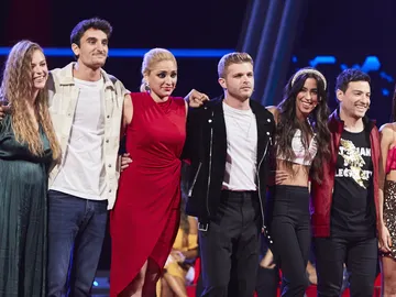 Alejandro Sanz se queda sin dos de sus talents tras el robo de Malú y Pablo Alborán en los Asaltos de ‘La Voz’ Alejandro Sanz se queda sin dos de sus talents tras el robo de Malú y Pablo Alborán en los Asaltos de ‘La Voz’