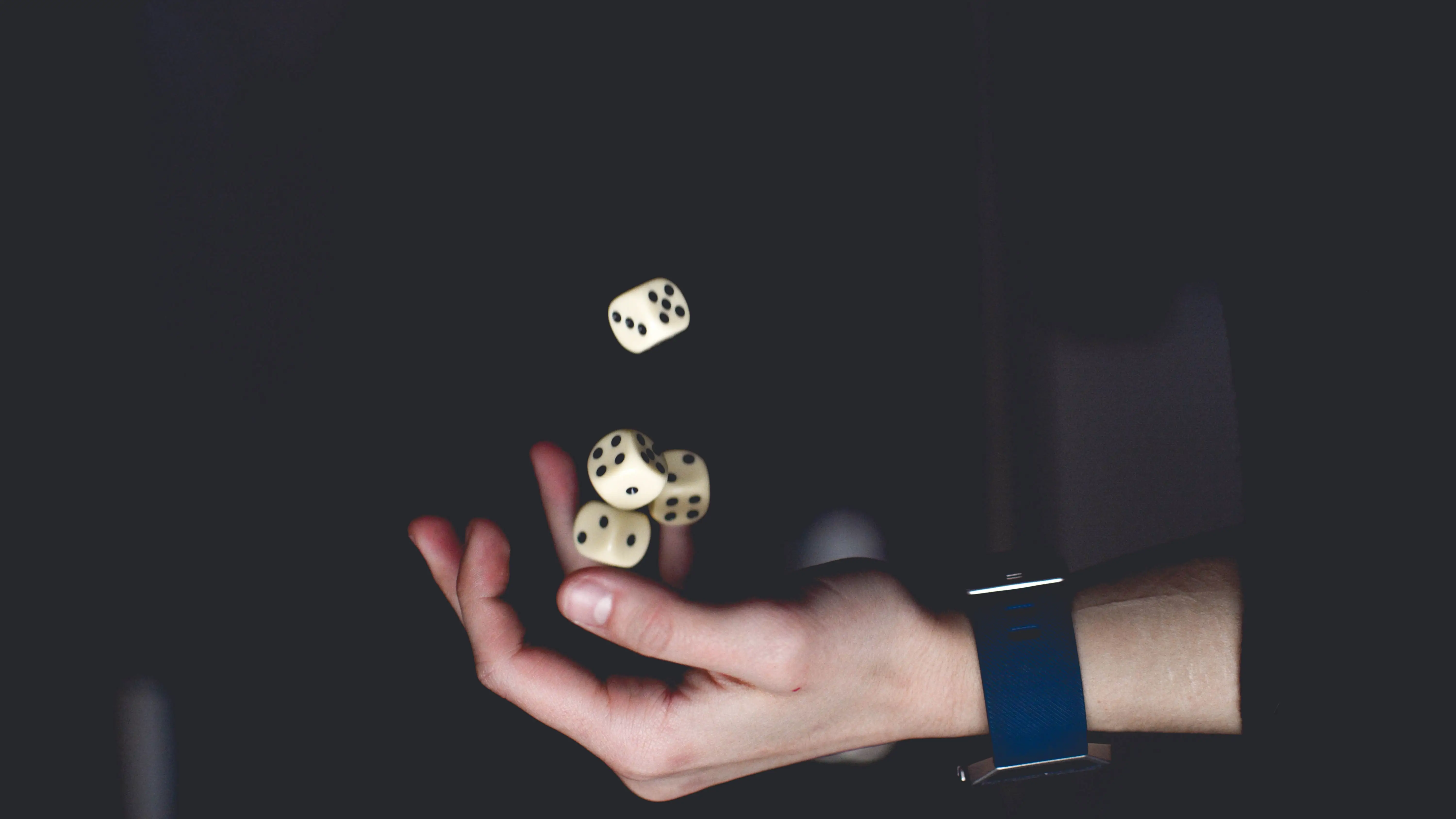 Un joven mata a su abuela y lo confiesa en el juego de 'verdad o reto' Un joven mata a su abuela y lo confiesa en el juego de 'verdad o reto'