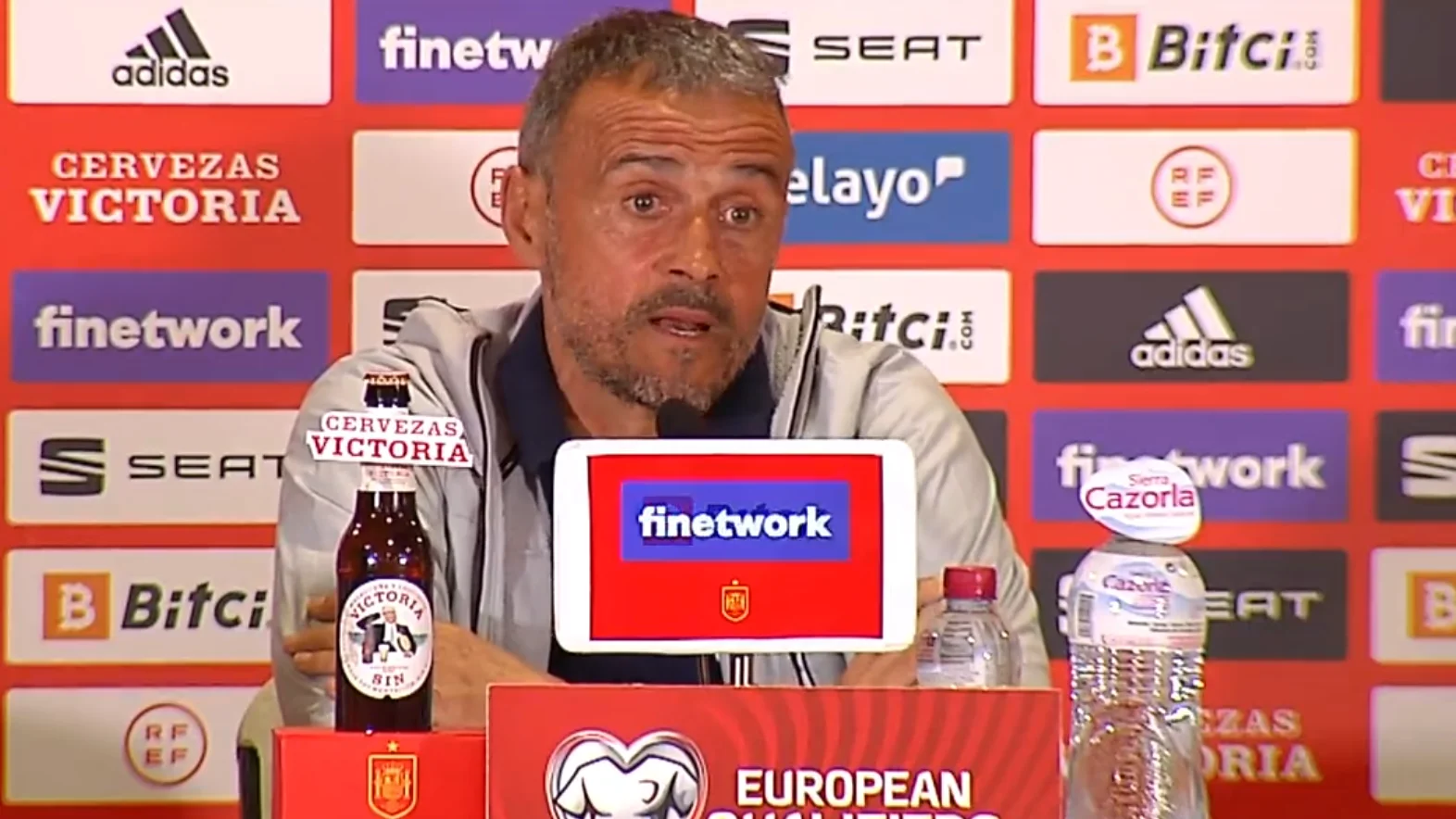 Luis Enrique: "Antes de un partido duermo como un ni&ntilde;o pero despu&eacute;s ni borracho"