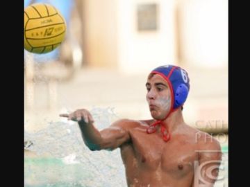 El jugador de waterpolo Àlex Royo denuncia un insulto homófobo en un partido: "Eres un maricón"