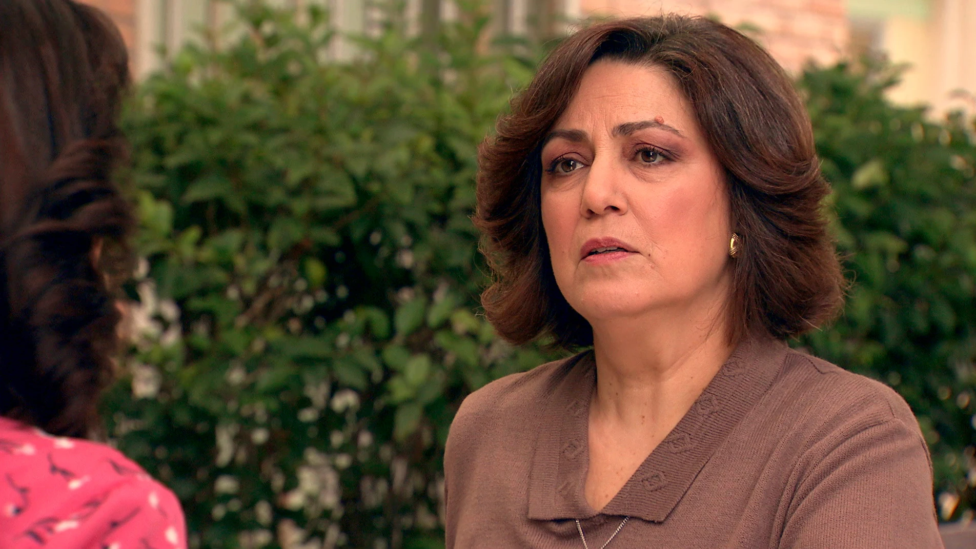 Blanca accede a la petición de Penélope tras la actitud agresiva de Esther Blanca accede a la petición de Penélope tras la actitud agresiva de Esther