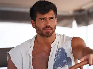 Can Yaman en 'El hombre equivocado' Can Yaman en 'El hombre equivocado'
