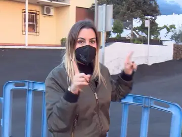 Víctima recogiendo ceniza. Víctima recogiendo ceniza.