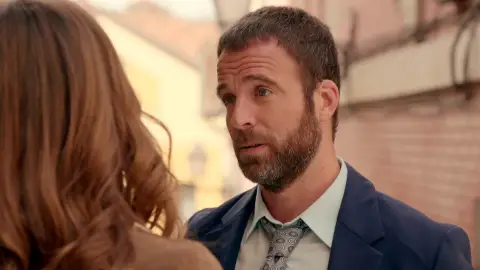 Fran cita a Coral a escondidas para hacerle una importante pregunta Fran cita a Coral a escondidas para hacerle una importante pregunta