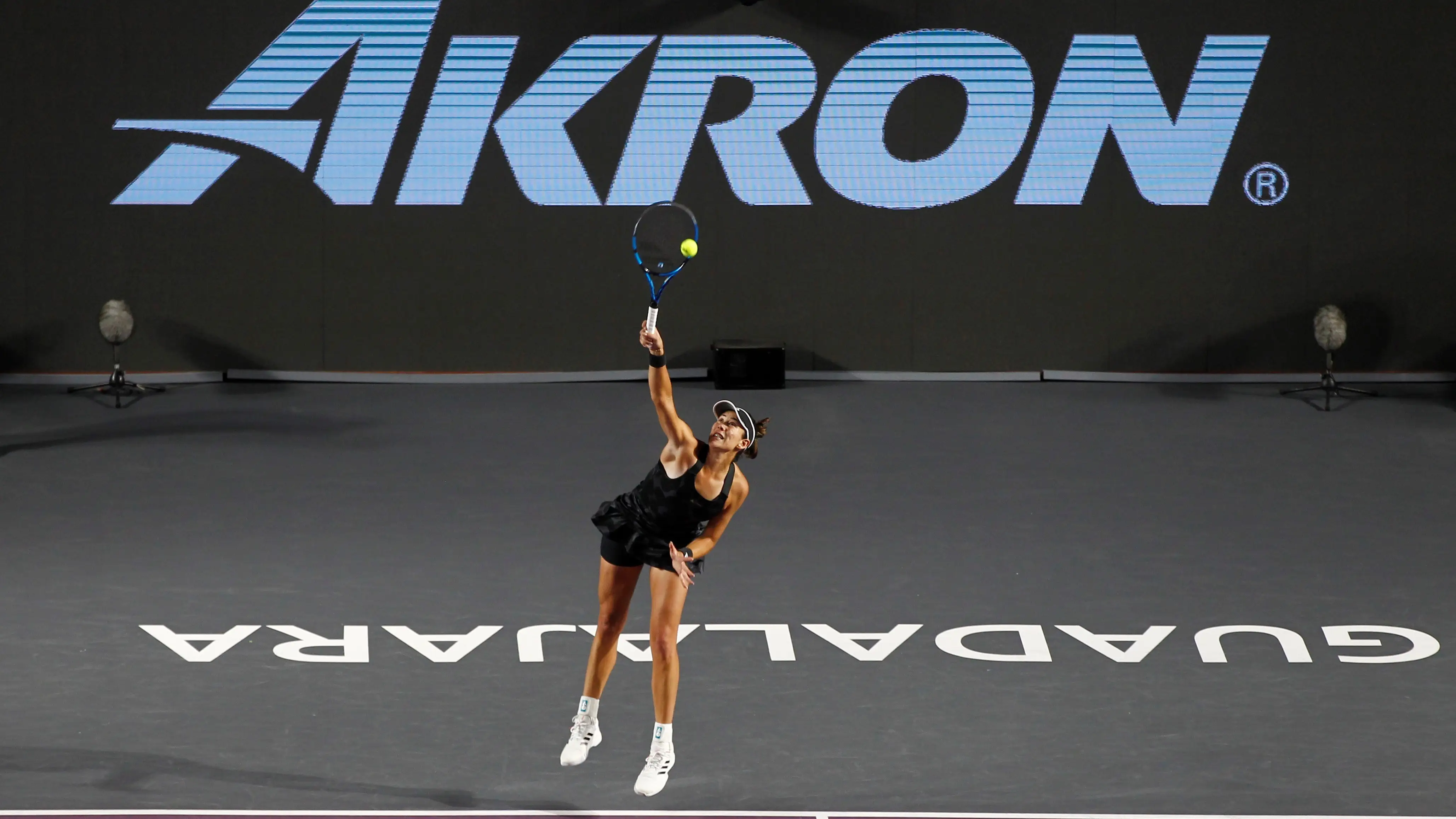 Garbiñe Muguruza puede con Paula Badosa y se convierte en finalista de las WTA Finals Garbiñe Muguruza puede con Paula Badosa y se convierte en finalista de las WTA Finals