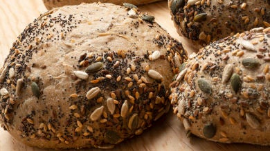 Karlos Arguiñano: receta de bollos de pan multicereales paso a paso
