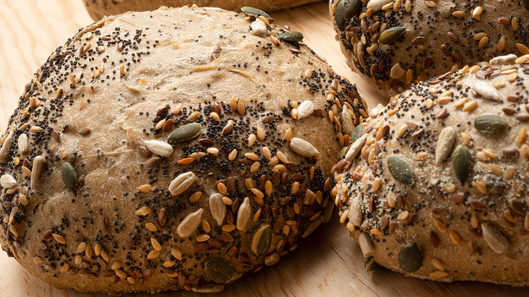 Karlos Argui&ntilde;ano: receta de bollos de pan multicereales paso a paso