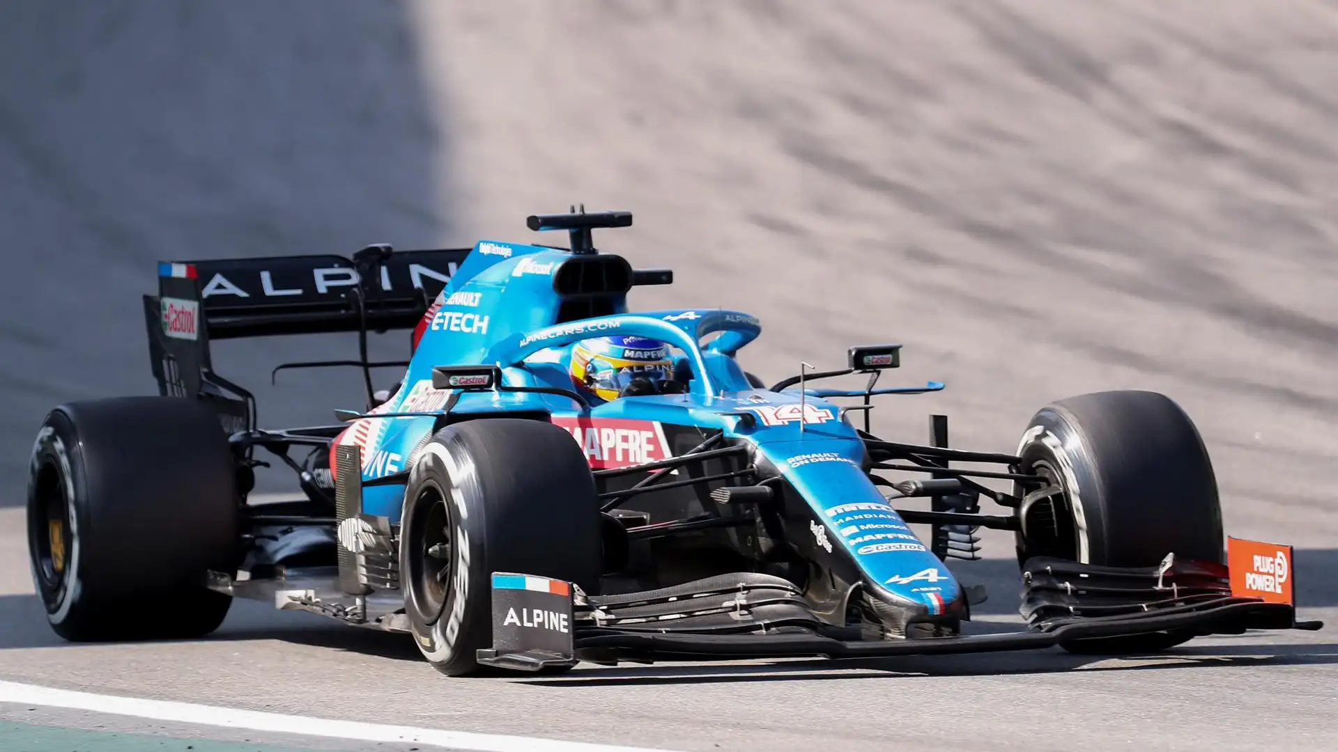 Fernando Alonso, el piloto que m&aacute;s adelanta en 2021