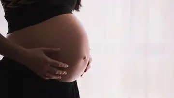 Una mujer embarazad