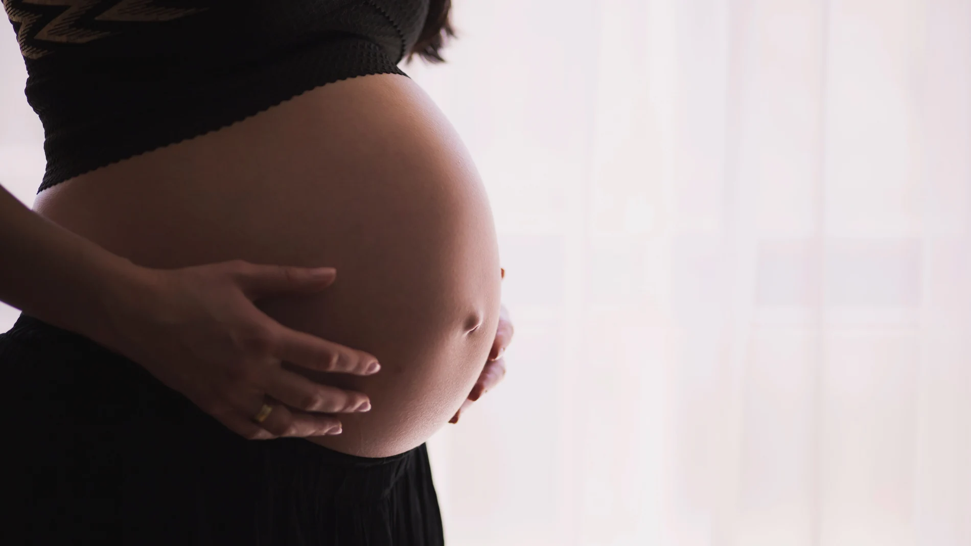 El Senado insta al Gobierno a establecer un permiso por la muerte de un hijo en el segundo trimestre del embarazo