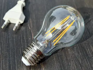 ¿Tarifa de la luz regulada o libre? Qué son y diferencias ¿Tarifa de la luz regulada o libre? Qué son y diferencias