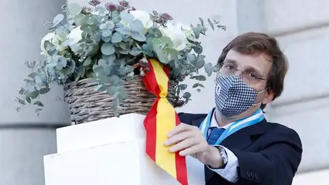 José Luis Martínez-Almeida, sobre que el Gobierno recurra "al comodín de Franco": "Oye, es acojonante" José Luis Martínez-Almeida, sobre que el Gobierno recurra "al comodín de Franco": "Oye, es acojonante"