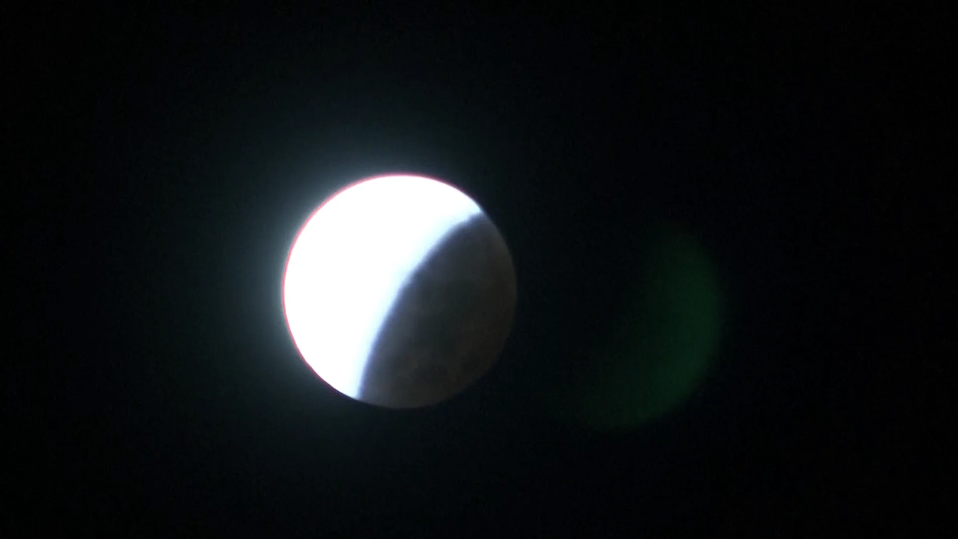 DIRECTO: Eclipse lunar de hoy viernes 19 de noviembre, vídeo en streaming