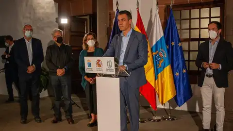 Pedro Sánchez anuncia la inversión de 615 millones de euros para Planes de Sostenibilidad Turística. El presidente del Gobierno, Pedro Sánchez, durante la rueda de prensa que ofreció el primero este viernes tras visitar el litoral de Tazacorte.
