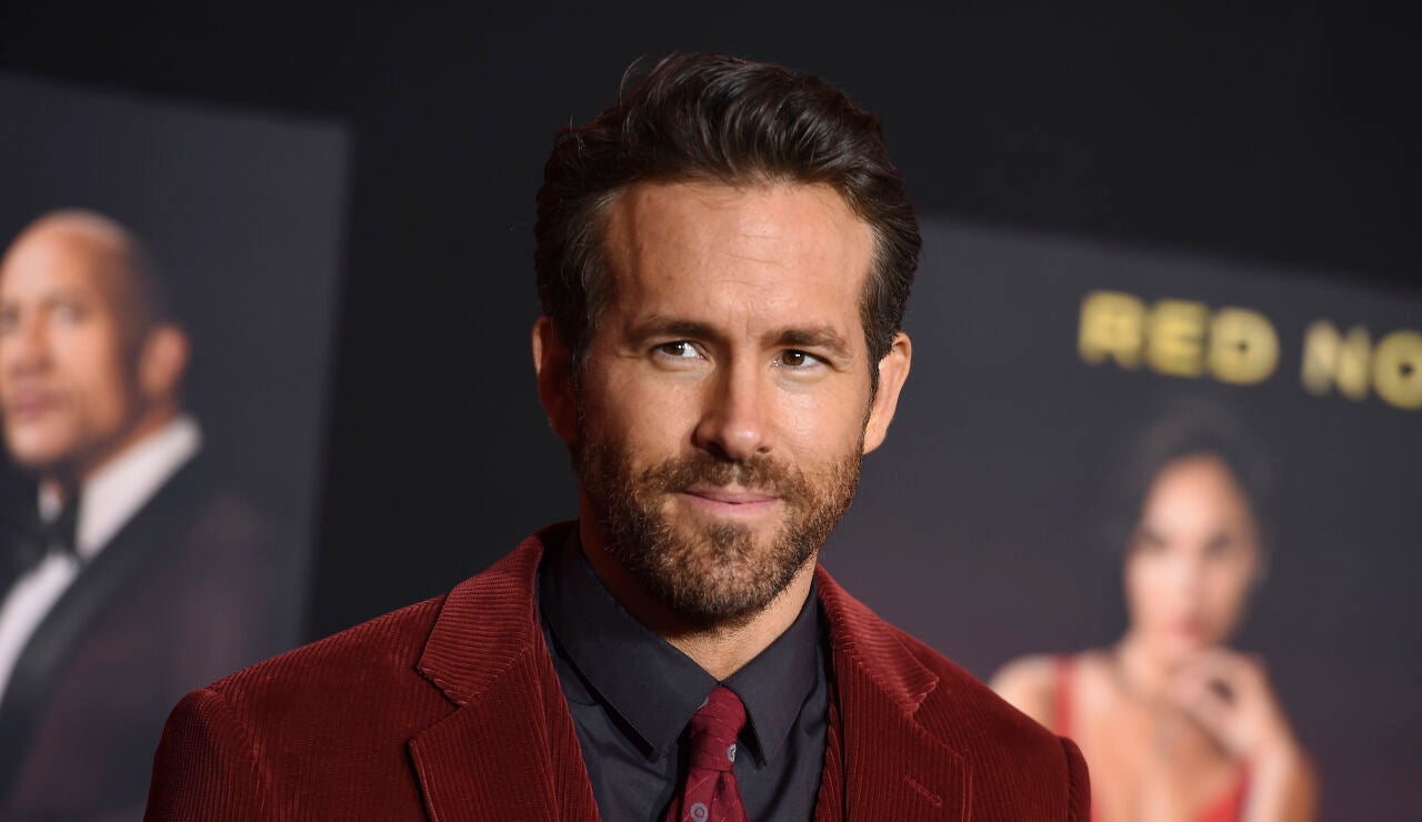 Ryan Reynolds se suma a la lista de candidatos para ser el próximo James Bond
