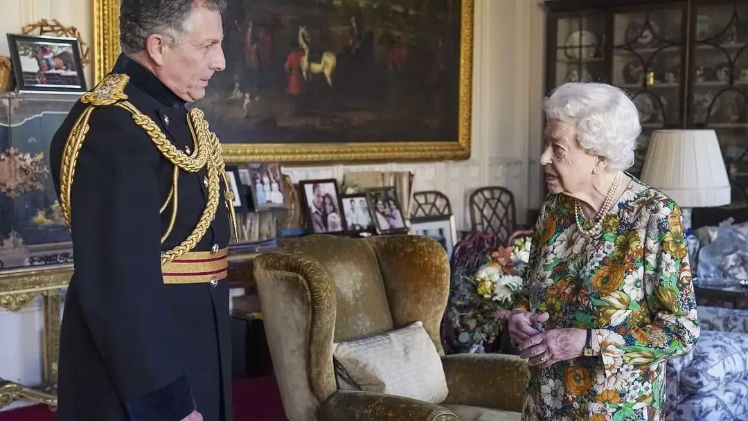 Reina Isabel II Reina Isabel II