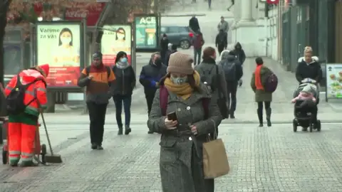 Europa impone más medidas para frenar el avance del coronavirus Europa impone más medidas para frenar el avance del coronavirus