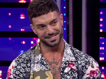 Rasel confiesa cuál es su verdadero nombre Rasel confiesa cuál es su verdadero nombre