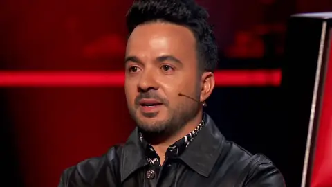 "Esto no se acaba aquí": la sincera promesa de Luis Fonsi a un talent que levanta los aplausos 'La Voz'
