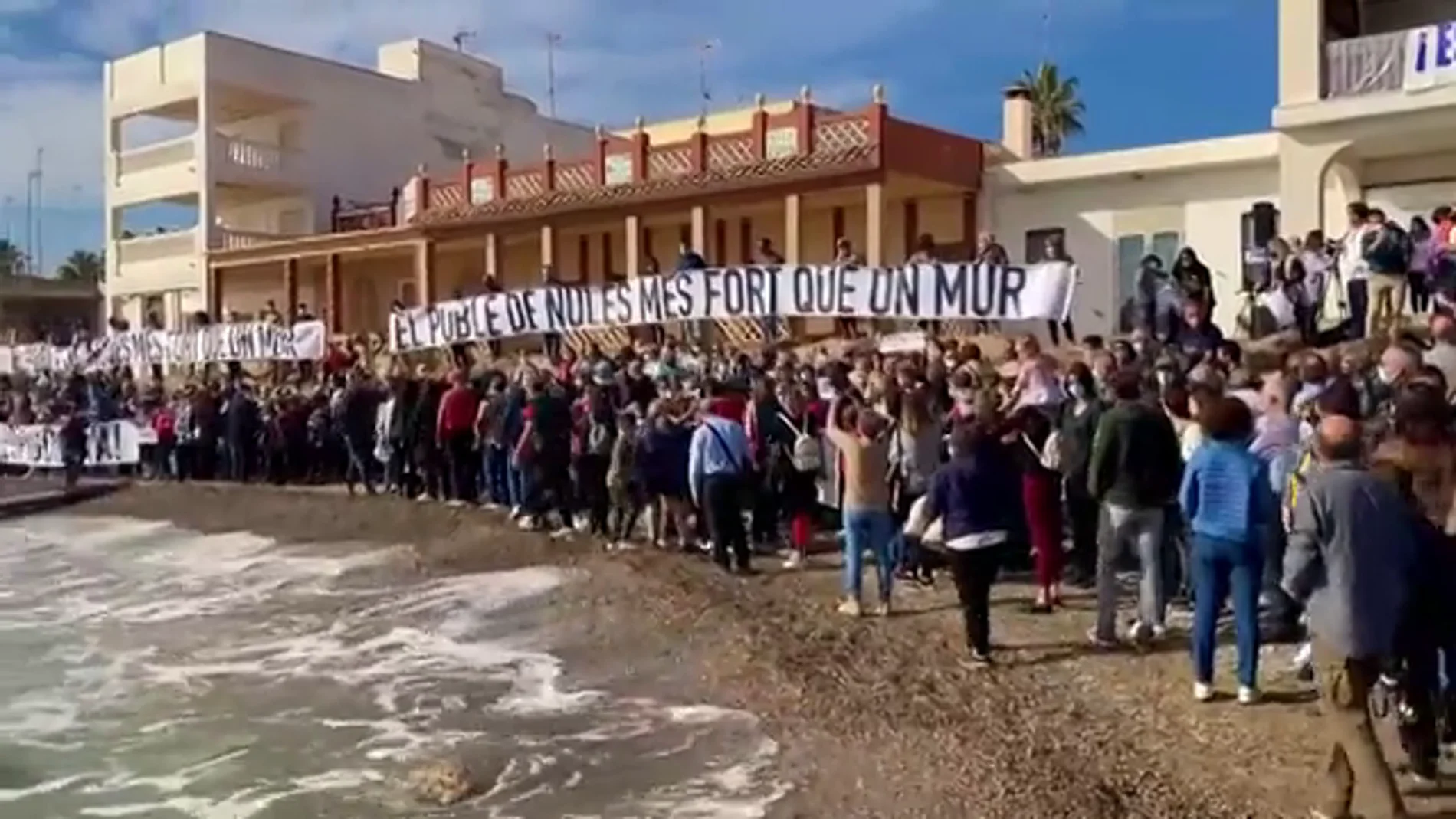 Los vecinos de Nules, en Castellón, exigen la construcción de espigones para proteger su costa