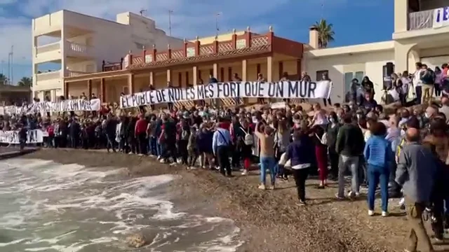 Los vecinos de Nules, en Castellón, exigen la construcción de espigones para proteger su costa Los vecinos de Nules, en Castellón, exigen la construcción de espigones para proteger su costa