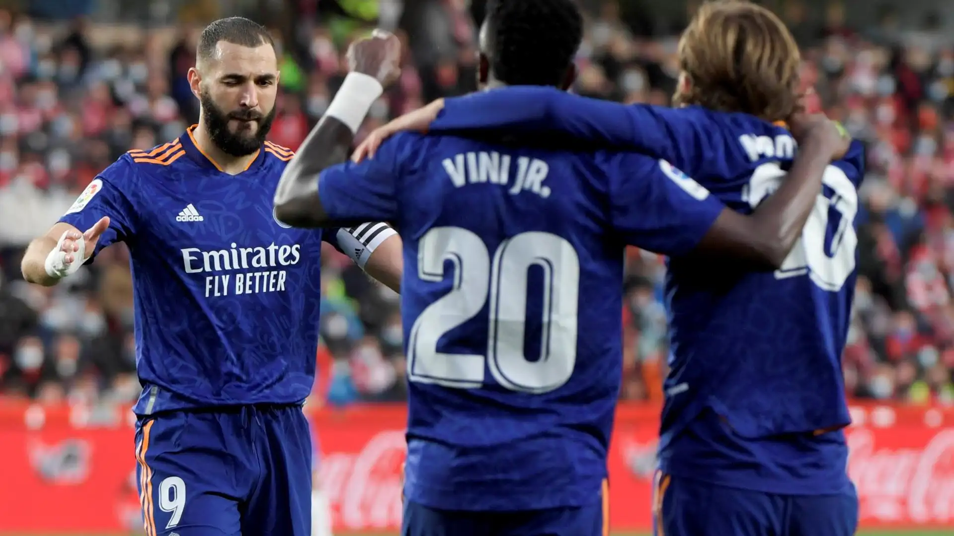 El Real Madrid golea al Granada en el Nuevo Los Cármenes El Real Madrid golea al Granada en el Nuevo Los Cármenes
