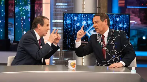 Carlos Latre desata las risas con la imitación de Abel Caballero: “Parece que me estoy mirando en un espejo” Carlos Latre desata las risas con la imitación de Abel Caballero: “Parece que me estoy mirando en un espejo”