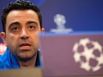 El entrenador del FC Barcelona, Xavi Hernández, durante la rueda de prensa 