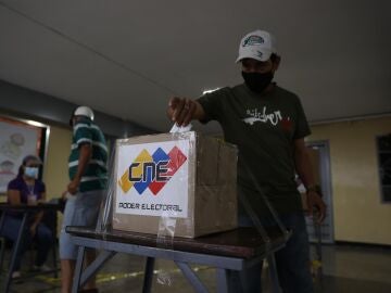 20 de las 23 gorbernaciones para el chavismo en las elecciones regionales y locales
