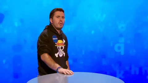 Orestes, chafado con su error y a la espera de “la gracia divina” para ganar en ‘El Rosco’ Orestes, chafado con su error y a la espera de “la gracia divina” para ganar en ‘El Rosco’