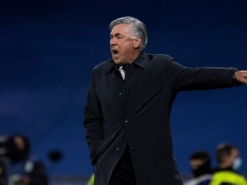 El entrenador del Real Madrid, el italiano Carlo Ancelotti, en un partido