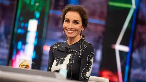 La reflexión de Ana Belén sobre el paso del tiempo: "Es muy bueno mirarse al espejo cada día" La reflexión de Ana Belén sobre el paso del tiempo: "Es muy bueno mirarse al espejo cada día"