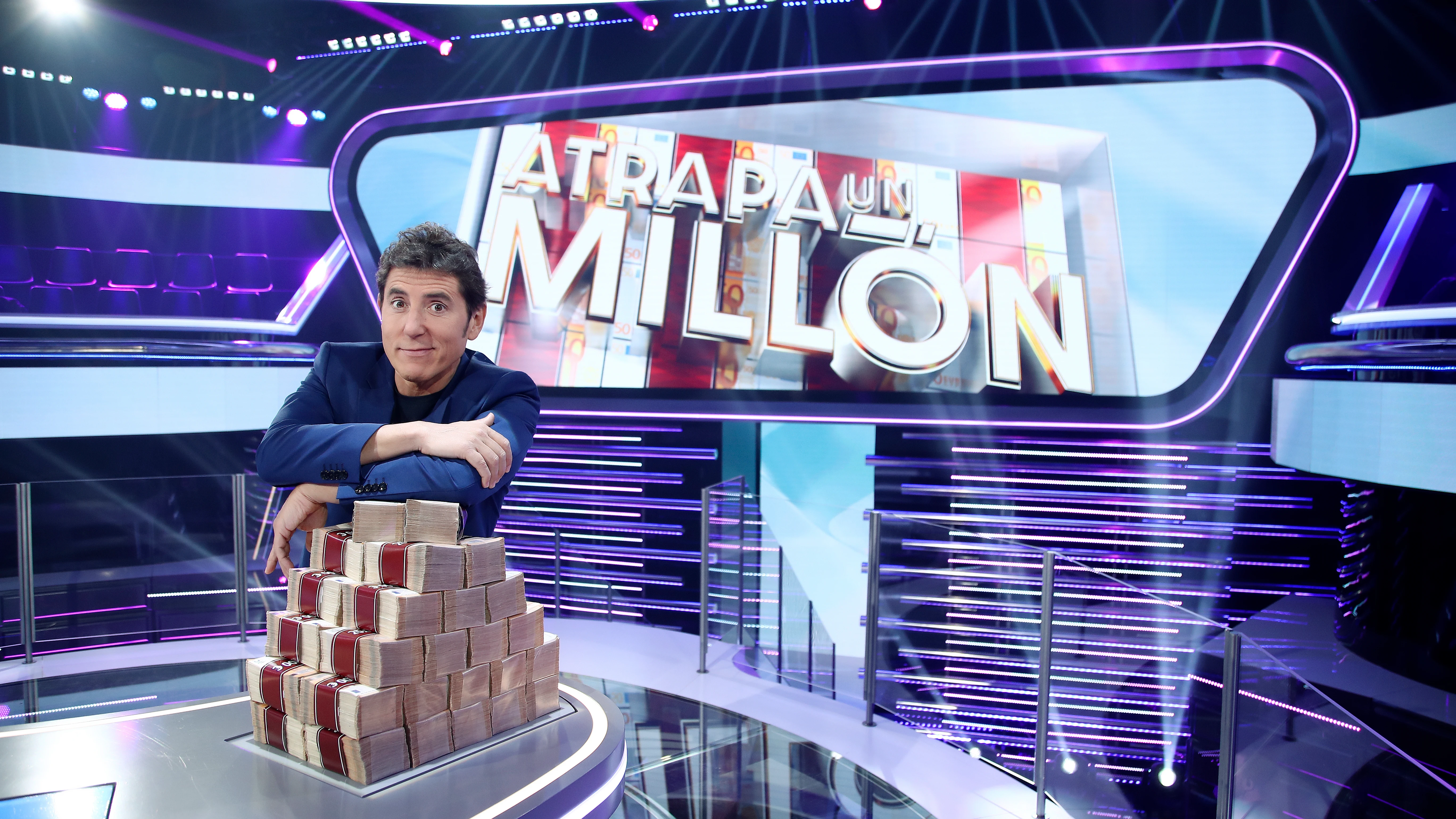 Regresa a Antena 3 el mítico ‘Atrapa un millón’ con Manel Fuentes para celebrar su décimo aniversario Regresa a Antena 3 el mítico ‘Atrapa un millón’ con Manel Fuentes para celebrar su décimo aniversario