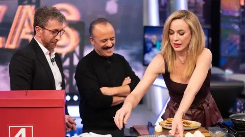 Marta Hazas sorprende con los mejores trucos domésticos: “De un huevo te hago cinco” Marta Hazas sorprende con los mejores trucos domésticos: “De un huevo te hago cinco”