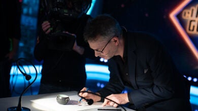 Arte a partir de sombras: Vicent Bal nos deja alucinados en 'El Hormiguero 3.0'