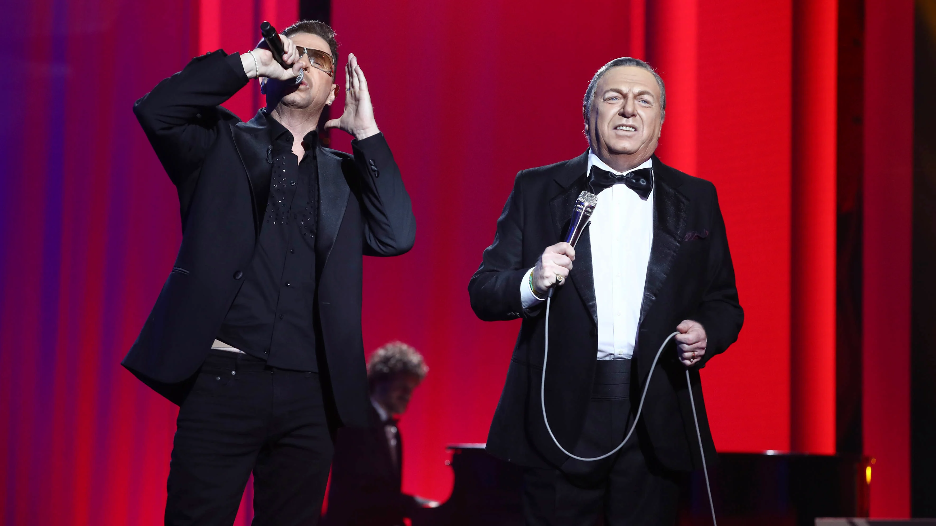 Los Morancos son Frank Sinatra y Bono en &lsquo;I&rsquo;ve got you under my skin&rsquo; 