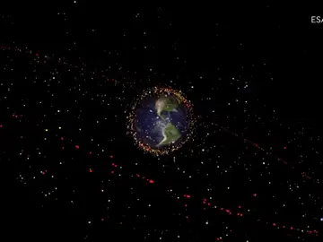 La Tierra podría acabar rodeada de basura espacial La Tierra podría acabar rodeada de basura espacial