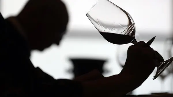 &iquest;Por qu&eacute; ha estallado la guerra del vino que afecta a los Rioja?