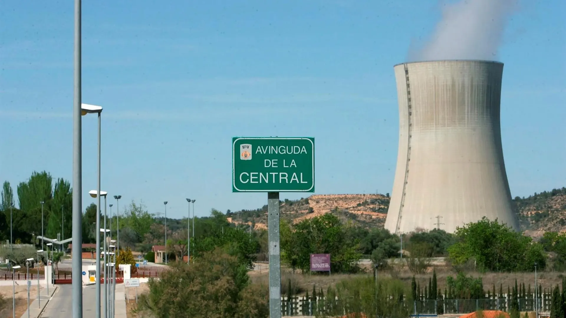 La central nuclear de Asc&oacute; lamenta "profundamente" la muerte de un trabajador en un accidente